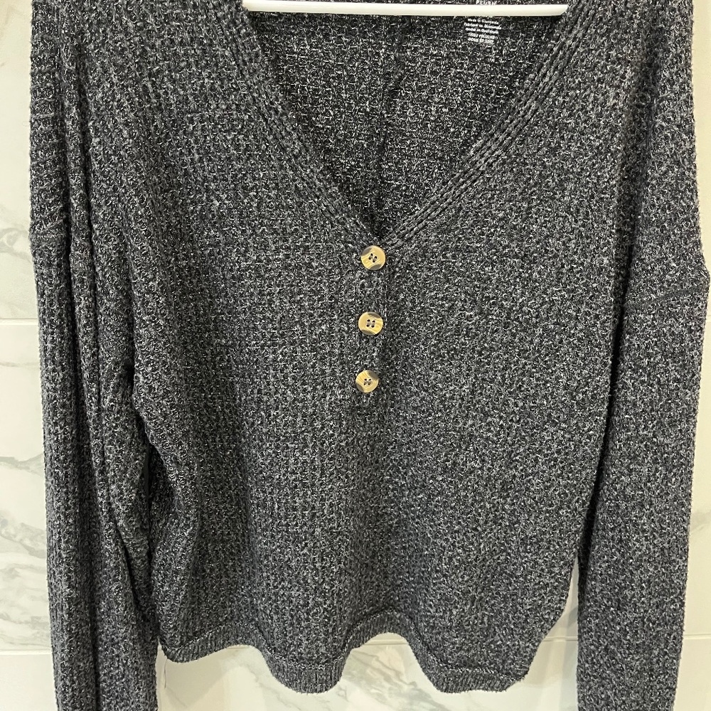 American Eagle Size M Soft and Sexy Sweater